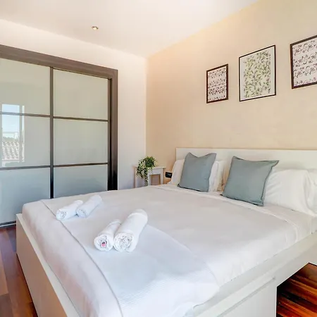 Ollie By Hello Homes Sitges